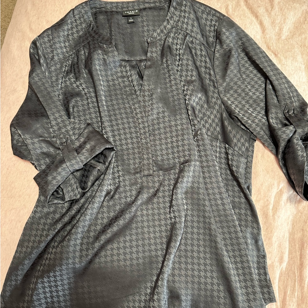 Houndstooth Print Top